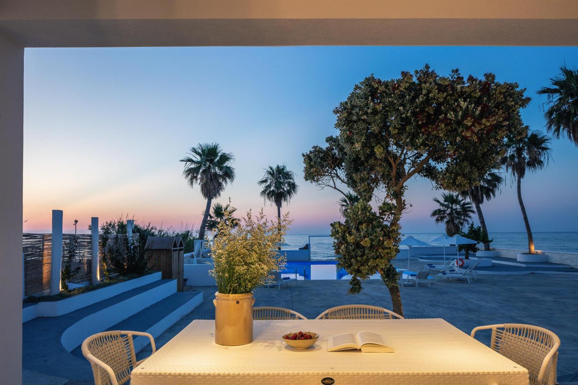 Thalasses Adelianos Kampos Dış mekan fotoğraf