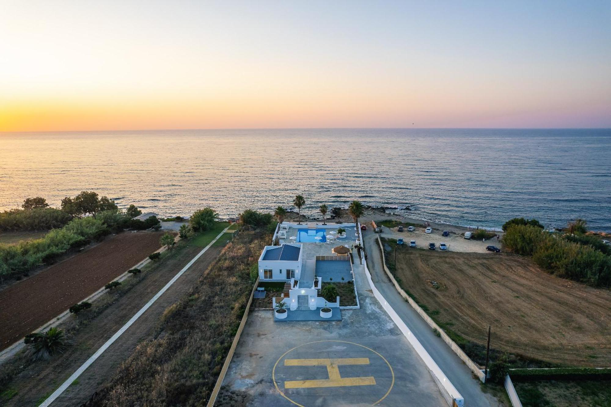 Thalasses Adelianos Kampos Dış mekan fotoğraf