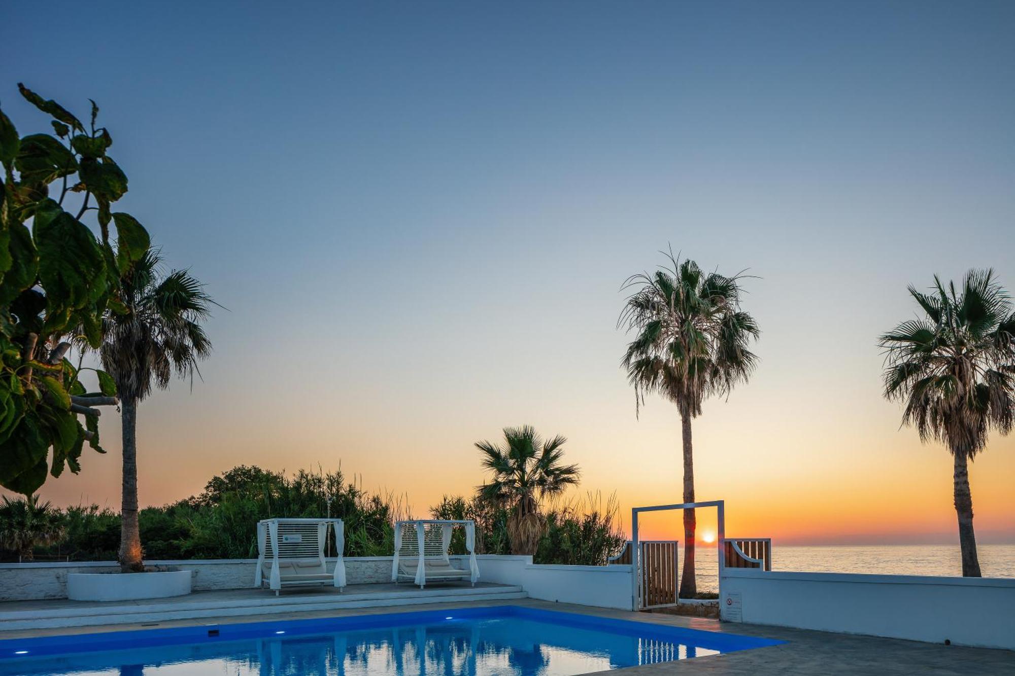 Thalasses Adelianos Kampos Dış mekan fotoğraf