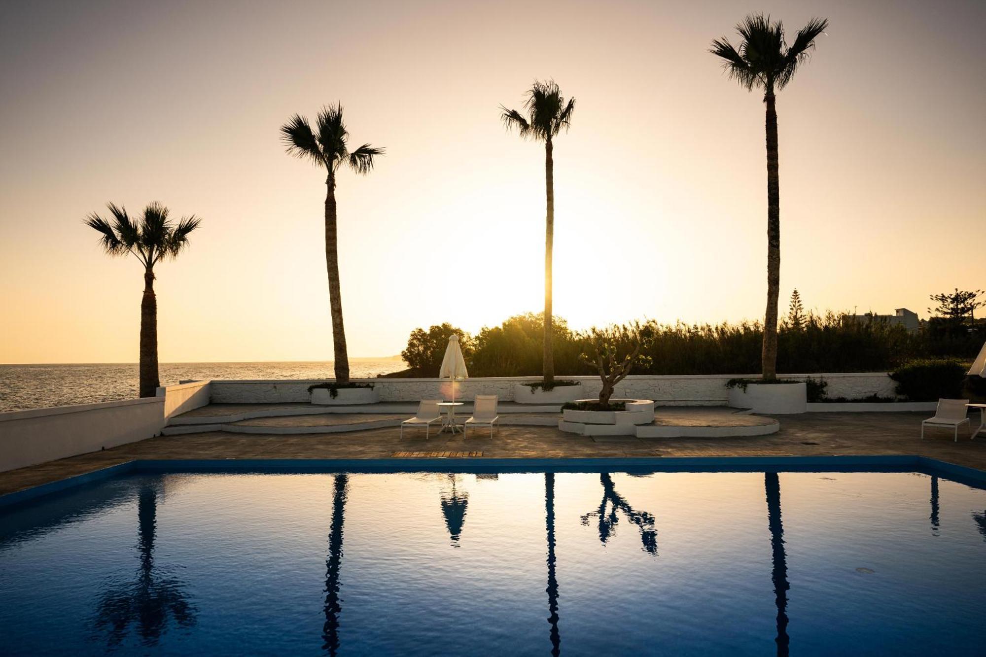 Thalasses Adelianos Kampos Dış mekan fotoğraf